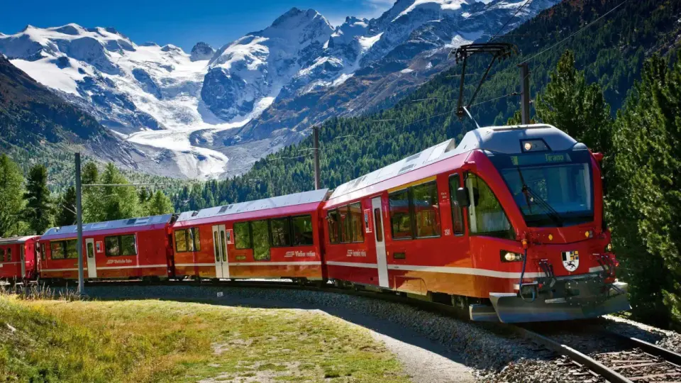 Bernina Express z Chur do Tirano - trasa, tabor i ceny